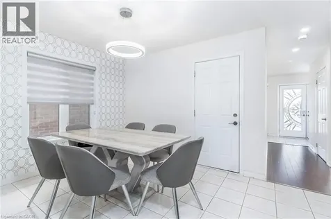 32 Hedges Crescent Stoney Creek ON L8J 1X5