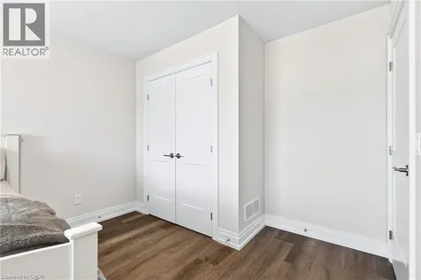 26 Granite Ridge Trail Waterdown ON L8B 1Y4