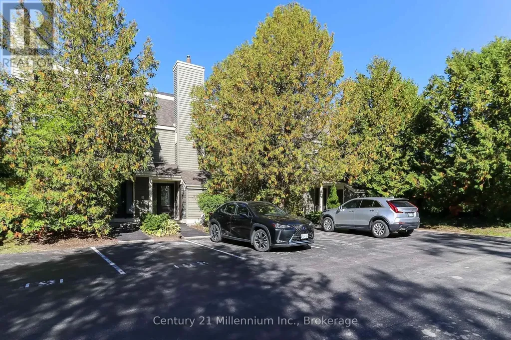 194 Escarpment Crescent Collingwood ON L9Y 5B4