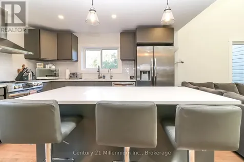 194 Escarpment Crescent Collingwood ON L9Y 5B4