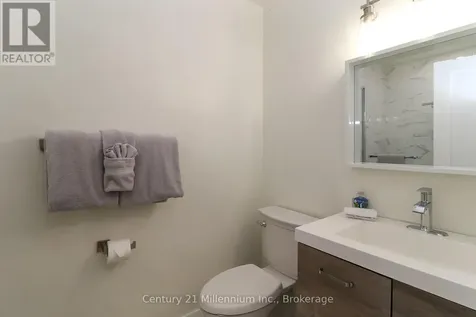 194 Escarpment Crescent Collingwood ON L9Y 5B4