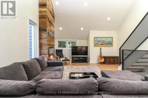 194 Escarpment Crescent Collingwood ON L9Y 5B4