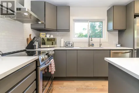 194 Escarpment Crescent Collingwood ON L9Y 5B4