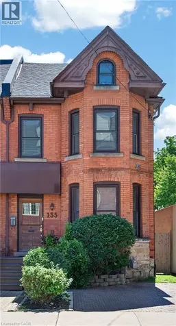 135 Catharine Street South Hamilton ON L8N 2J6