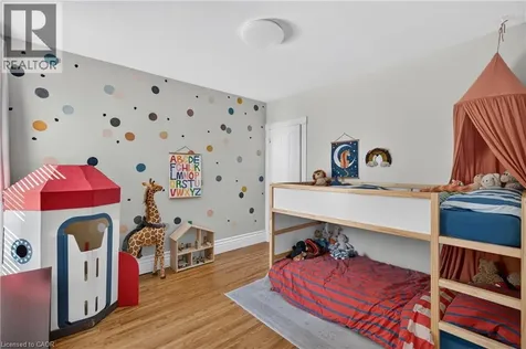 135 Catharine Street South Hamilton ON L8N 2J6