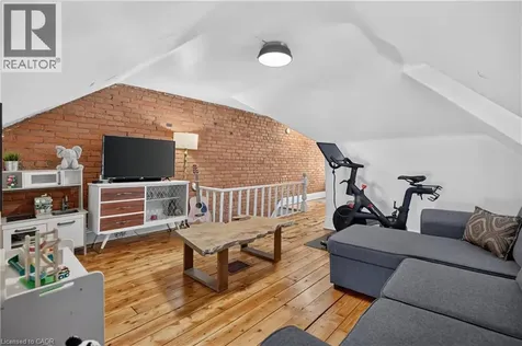 135 Catharine Street South Hamilton ON L8N 2J6