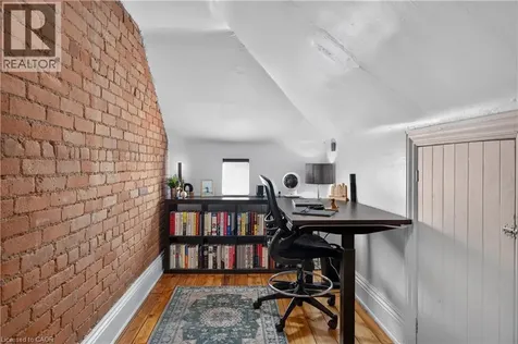 135 Catharine Street South Hamilton ON L8N 2J6