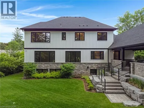 230 Stanley Drive Waterloo ON N2L 1H7
