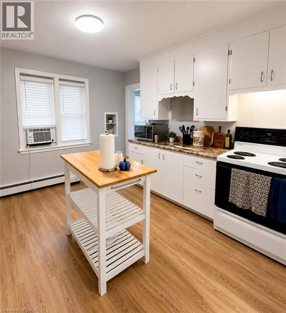54 Walter Street Kitchener ON N2G 1S1