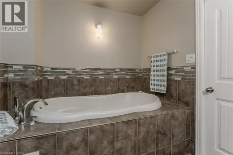 38 Tan Avenue Waterford ON N0E 1Y0