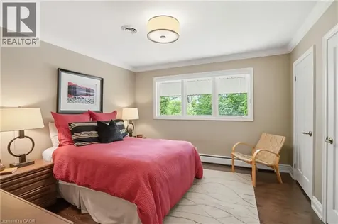 5 Maple Avenue Flamborough ON L9H 4W3