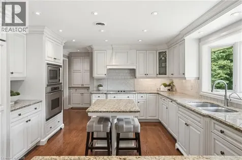5 Maple Avenue Flamborough ON L9H 4W3