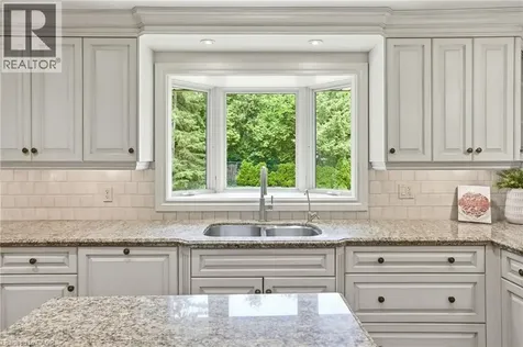 5 Maple Avenue Flamborough ON L9H 4W3