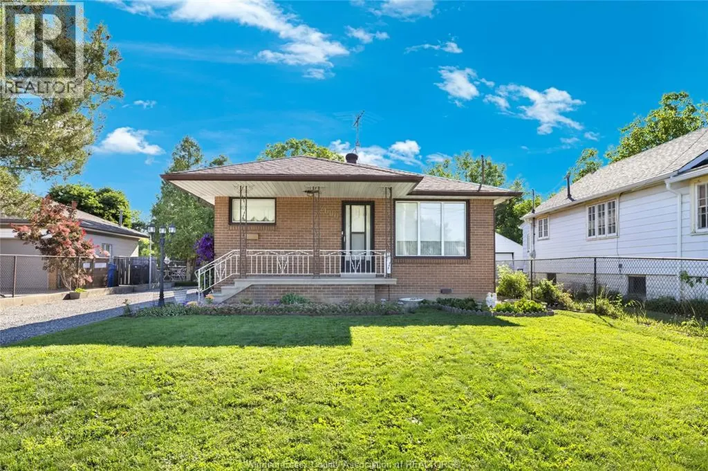 2680 Jos St. Louis Windsor ON N8T 2M6