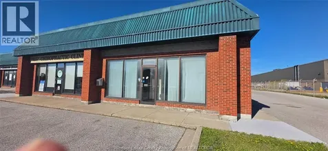 2825-2885 Lauzon Parkway Windsor ON N8T 3H5