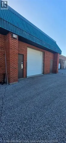 2825-2885 Lauzon Parkway Windsor ON N8T 3H5