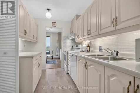 1785 Frobisher Lane Ottawa ON K1G 3T7