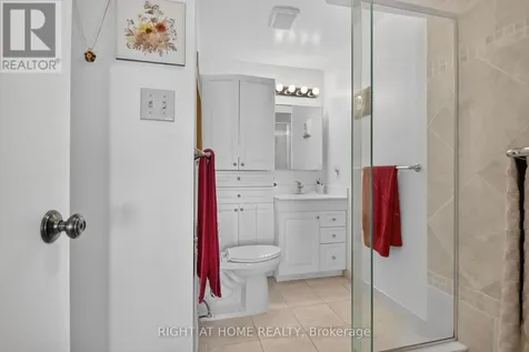 1785 Frobisher Lane Ottawa ON K1G 3T7