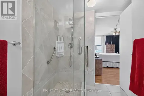 1785 Frobisher Lane Ottawa ON K1G 3T7