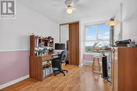 1785 Frobisher Lane Ottawa ON K1G 3T7