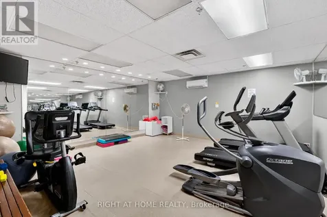 1785 Frobisher Lane Ottawa ON K1G 3T7