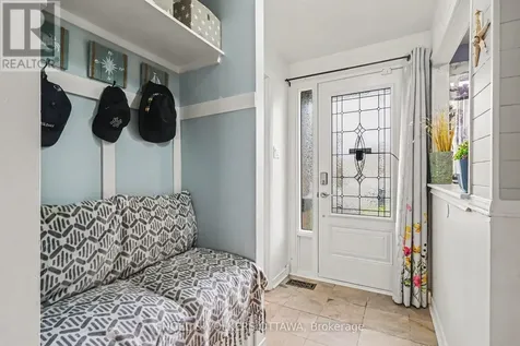 7882 Jeanne D'arc Boulevard Ottawa ON K1C 2B9