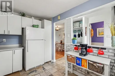 7882 Jeanne D'arc Boulevard Ottawa ON K1C 2B9