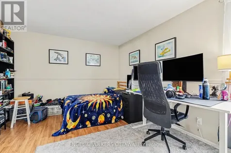 7882 Jeanne D'arc Boulevard Ottawa ON K1C 2B9