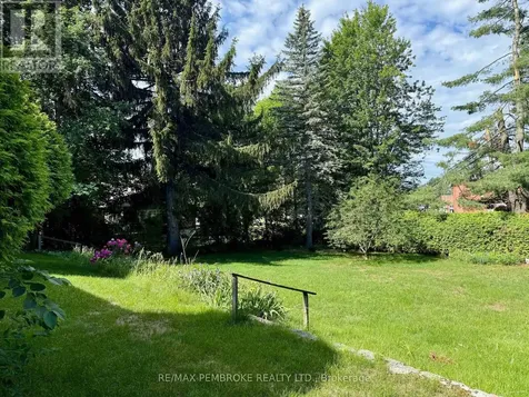474 Fraser Street Pembroke ON K8A 1Y7