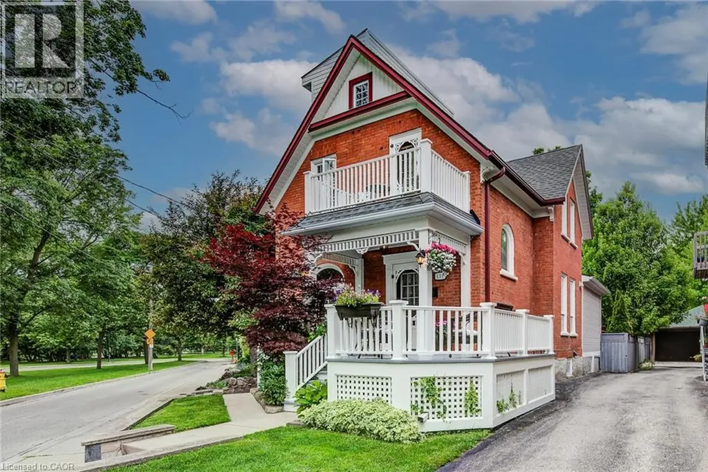 138 Water Street South Kitchener ON N2G 1Z5