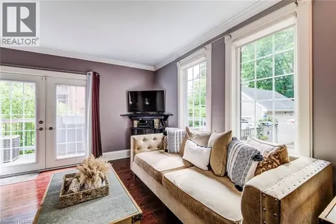 138 Water Street South Kitchener ON N2G 1Z5
