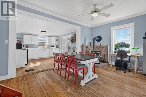 21 Lakeview Avenue West Kearney ON P0A 1M0