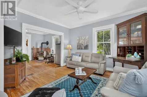 21 Lakeview Avenue West Kearney ON P0A 1M0