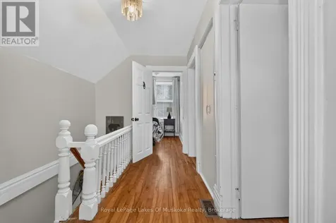 21 Lakeview Avenue West Kearney ON P0A 1M0