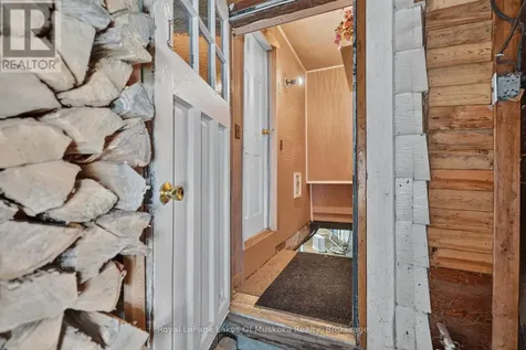21 Lakeview Avenue West Kearney ON P0A 1M0