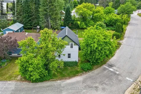 21 Lakeview Avenue West Kearney ON P0A 1M0