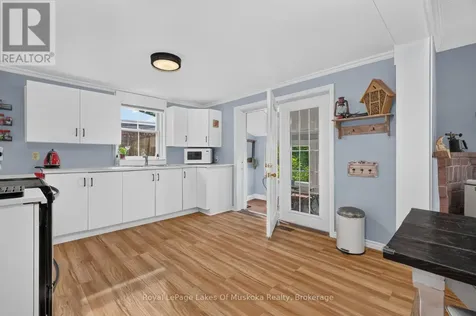 21 Lakeview Avenue West Kearney ON P0A 1M0