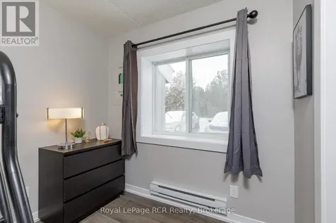 21 Dawson Drive Collingwood ON L9Y 5B4
