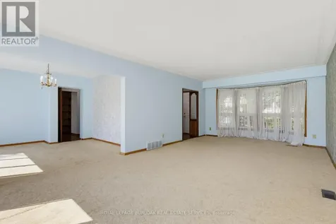 258 Camelot Drive Burlington (shoreacres) ON L7L 2G1