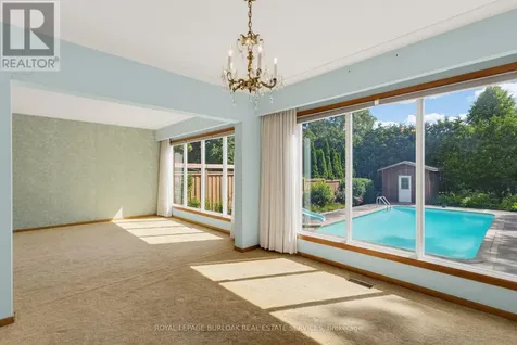 258 Camelot Drive Burlington (shoreacres) ON L7L 2G1