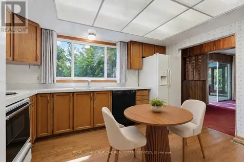 258 Camelot Drive Burlington (shoreacres) ON L7L 2G1