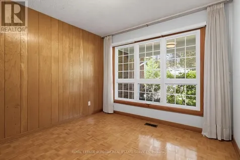 258 Camelot Drive Burlington (shoreacres) ON L7L 2G1