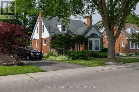 21 Baldwin Avenue Brantford ON N3S 1H6