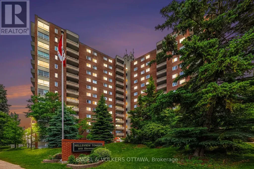 915 Elmsmere Road Ottawa ON K1J 8H8