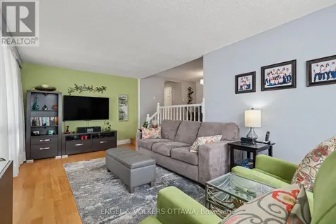 915 Elmsmere Road Ottawa ON K1J 8H8