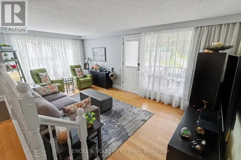 915 Elmsmere Road Ottawa ON K1J 8H8