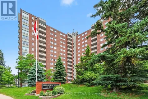 915 Elmsmere Road Ottawa ON K1J 8H8
