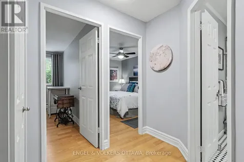 915 Elmsmere Road Ottawa ON K1J 8H8