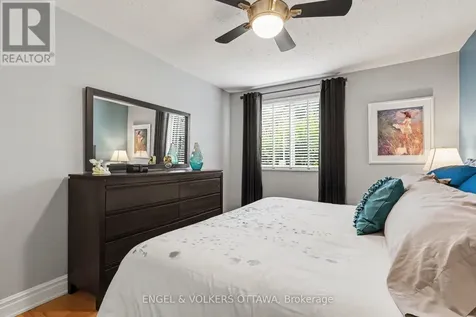 915 Elmsmere Road Ottawa ON K1J 8H8