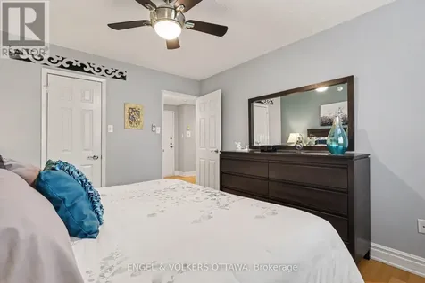 915 Elmsmere Road Ottawa ON K1J 8H8